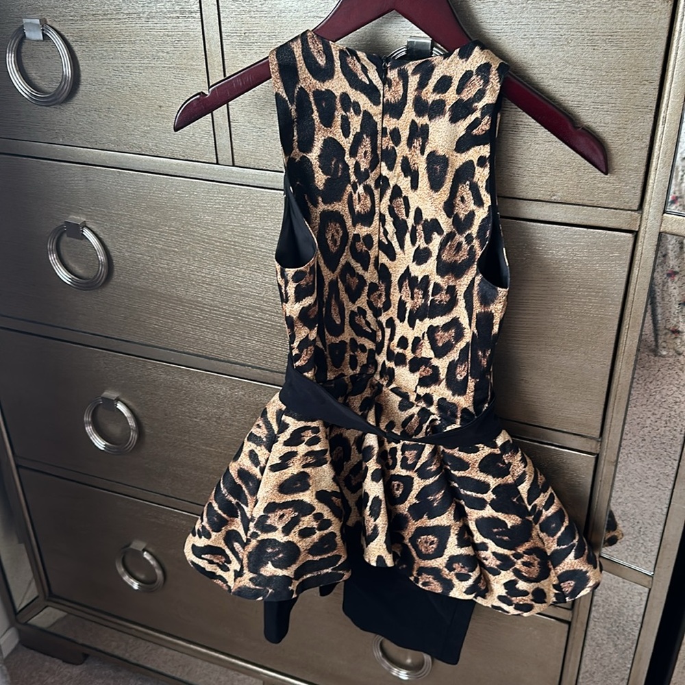 🛍️SALE🛍️ Miss Francesca Couture by Asos Design Elegant Leopard Print Mini Dress - Picture 4 of 8